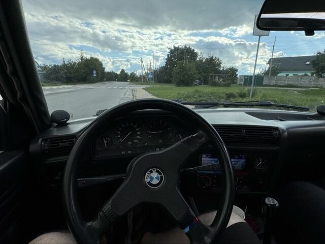 Серый БМВ 3 Серия, объемом двигателя 2.5 л и пробегом 999 тыс. км за 4874 $, фото 4 на Automoto.ua