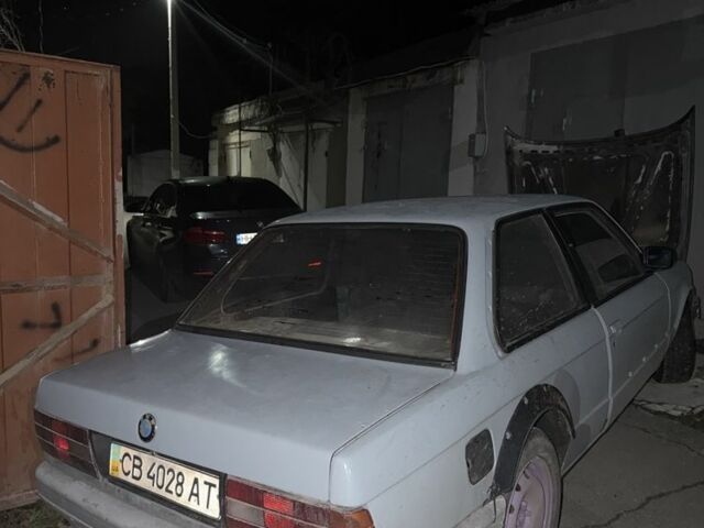 Серый БМВ 3 Серия, объемом двигателя 0 л и пробегом 100 тыс. км за 1150 $, фото 5 на Automoto.ua