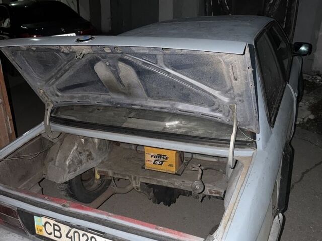 Серый БМВ 3 Серия, объемом двигателя 0 л и пробегом 100 тыс. км за 1150 $, фото 4 на Automoto.ua