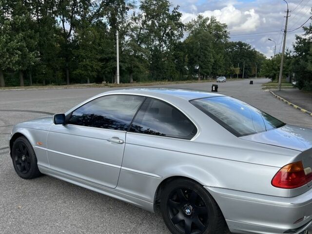 Серый БМВ 3 Серия, объемом двигателя 2 л и пробегом 280 тыс. км за 4450 $, фото 4 на Automoto.ua