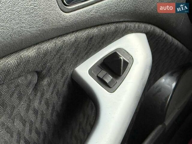 Сірий БМВ 3 Серія, об'ємом двигуна 1.9 л та пробігом 183 тис. км за 6200 $, фото 16 на Automoto.ua