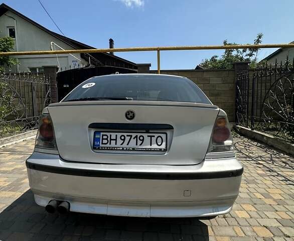 Серый БМВ 3 Серия, объемом двигателя 2 л и пробегом 550 тыс. км за 4800 $, фото 3 на Automoto.ua