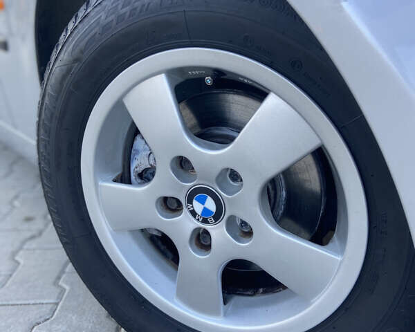 Серый БМВ 3 Серия, объемом двигателя 1.8 л и пробегом 154 тыс. км за 5750 $, фото 5 на Automoto.ua