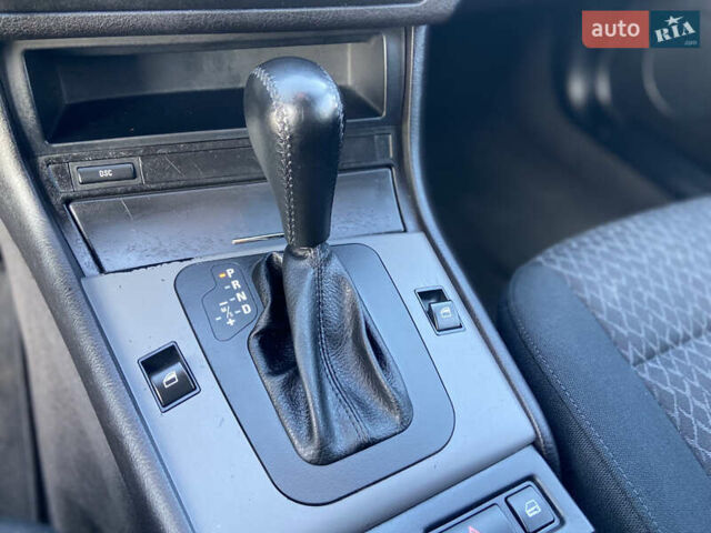 Серый БМВ 3 Серия, объемом двигателя 1.8 л и пробегом 154 тыс. км за 5750 $, фото 18 на Automoto.ua