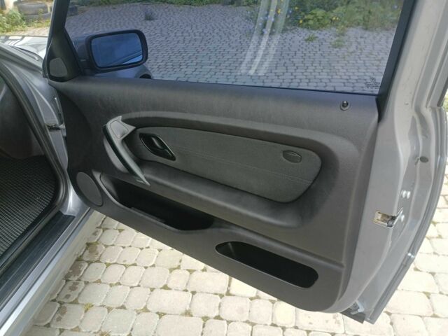 Сірий БМВ 3 Серія, об'ємом двигуна 1.8 л та пробігом 200 тис. км за 4200 $, фото 14 на Automoto.ua