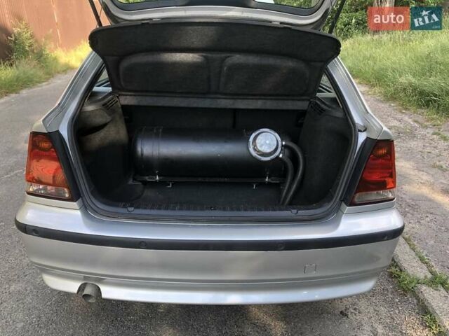 Сірий БМВ 3 Серія, об'ємом двигуна 1.8 л та пробігом 266 тис. км за 4300 $, фото 7 на Automoto.ua