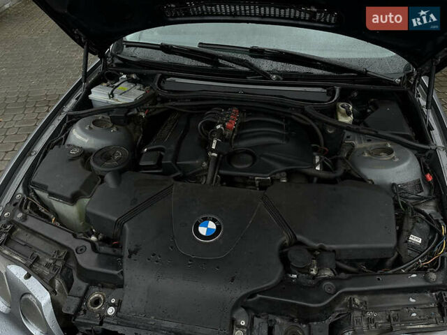 Серый БМВ 3 Серия, объемом двигателя 1.8 л и пробегом 321 тыс. км за 3350 $, фото 18 на Automoto.ua
