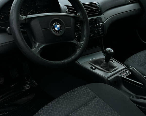 Серый БМВ 3 Серия, объемом двигателя 1.8 л и пробегом 321 тыс. км за 3350 $, фото 11 на Automoto.ua