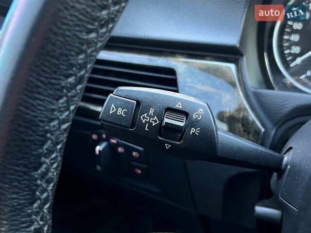 Серый БМВ 3 Серия, объемом двигателя 2.5 л и пробегом 198 тыс. км за 8990 $, фото 15 на Automoto.ua