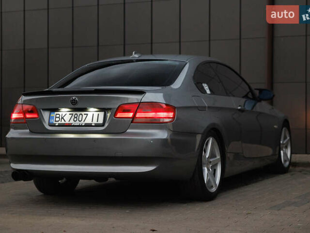 БМВ 3 Серія 2007 у Дубно на Automoto.ua Сірий БМВ 3 Серія, об'ємом двигуна 2.99 л та пробігом 230 тис. км за 12000 $, фото 24 на Automoto.ua