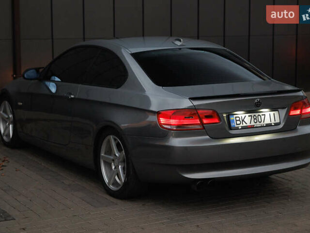 БМВ 3 Серія 2007 у Дубно на Automoto.ua Сірий БМВ 3 Серія, об'ємом двигуна 2.99 л та пробігом 230 тис. км за 12000 $, фото 21 на Automoto.ua