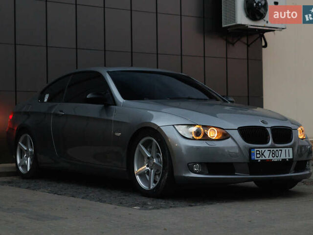 БМВ 3 Серія 2007 у Дубно на Automoto.ua Сірий БМВ 3 Серія, об'ємом двигуна 2.99 л та пробігом 230 тис. км за 12000 $, фото 3 на Automoto.ua