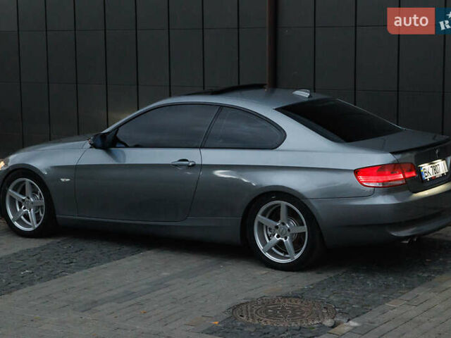 БМВ 3 Серія 2007 у Дубно на Automoto.ua Сірий БМВ 3 Серія, об'ємом двигуна 2.99 л та пробігом 230 тис. км за 12000 $, фото 17 на Automoto.ua