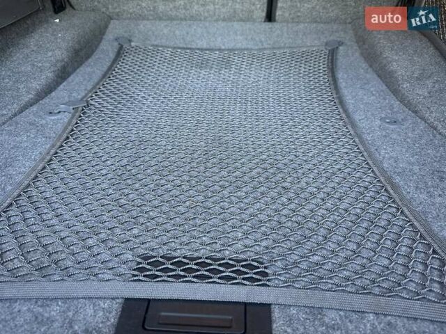 Сірий БМВ 3 Серія, об'ємом двигуна 2 л та пробігом 337 тис. км за 10300 $, фото 21 на Automoto.ua