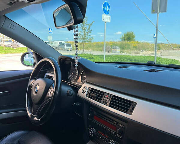 Серый БМВ 3 Серия, объемом двигателя 2 л и пробегом 277 тыс. км за 9200 $, фото 17 на Automoto.ua