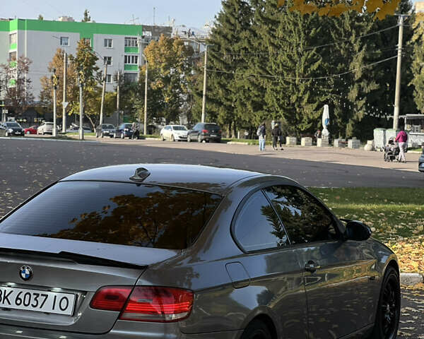 Сірий БМВ 3 Серія, об'ємом двигуна 2 л та пробігом 280 тис. км за 7900 $, фото 31 на Automoto.ua