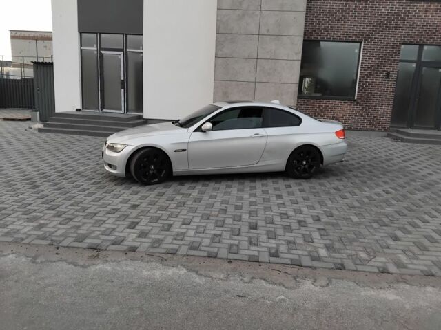 Серый БМВ 3 Серия, объемом двигателя 3 л и пробегом 190 тыс. км за 5500 $, фото 1 на Automoto.ua