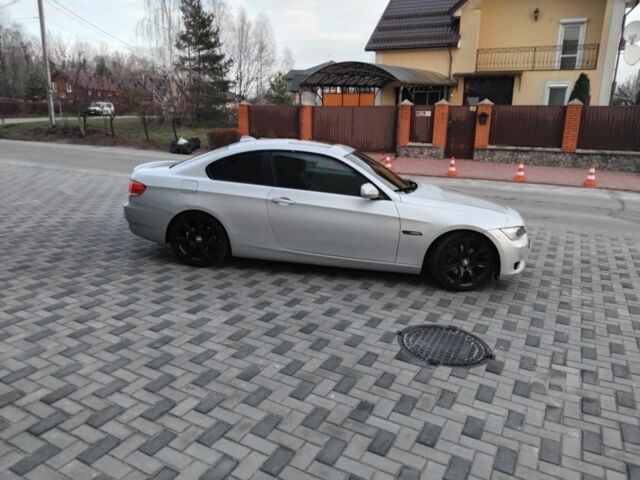 Серый БМВ 3 Серия, объемом двигателя 3 л и пробегом 190 тыс. км за 5500 $, фото 6 на Automoto.ua