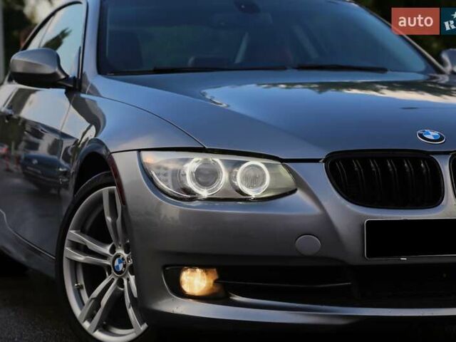 Серый БМВ 3 Серия, объемом двигателя 3 л и пробегом 206 тыс. км за 11900 $, фото 3 на Automoto.ua
