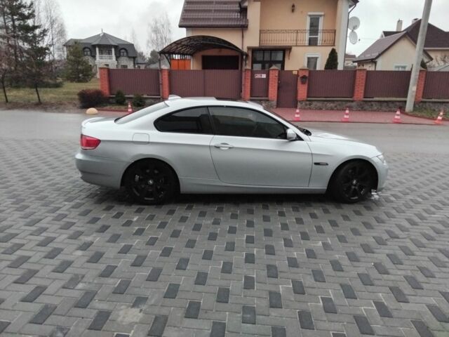 Серый БМВ 3 Серия, объемом двигателя 3 л и пробегом 198 тыс. км за 5000 $, фото 5 на Automoto.ua