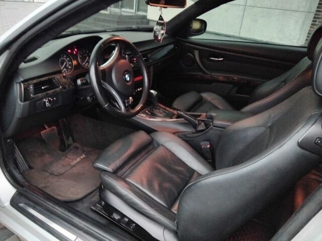 Серый БМВ 3 Серия, объемом двигателя 3 л и пробегом 198 тыс. км за 5000 $, фото 13 на Automoto.ua