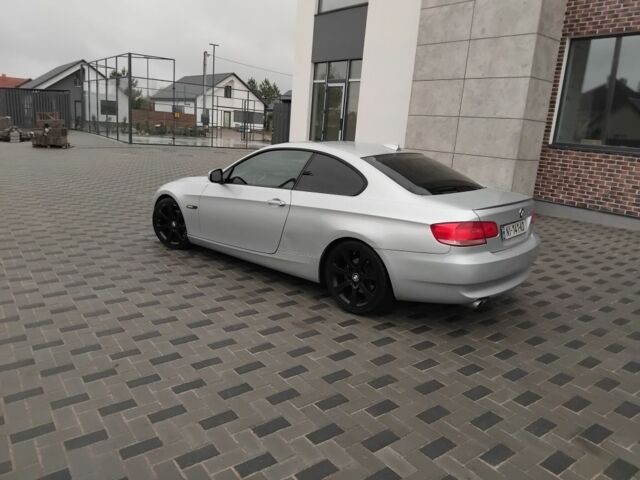 Серый БМВ 3 Серия, объемом двигателя 3 л и пробегом 198 тыс. км за 5000 $, фото 8 на Automoto.ua