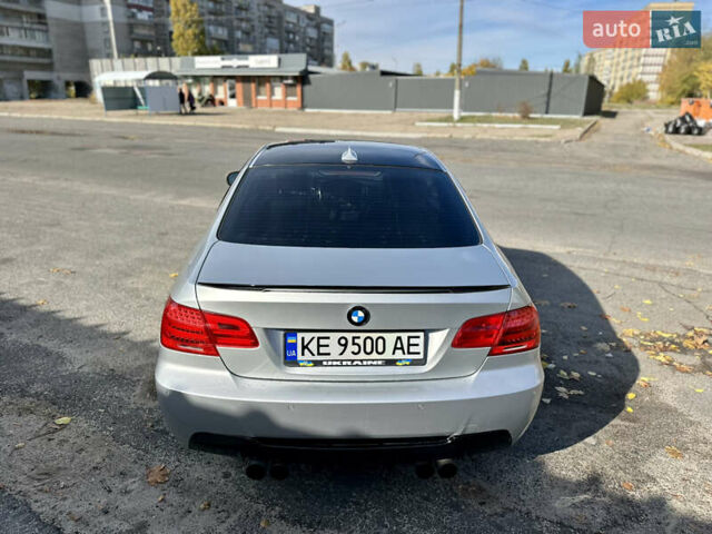 БМВ 3 Серия 2010 в Каменское - Днепродзержинск на Automoto.ua Серый БМВ 3 Серия, объемом двигателя 2.98 л и пробегом 178 тыс. км за 11999 $, фото 2 на Automoto.ua