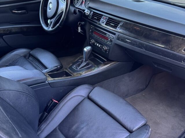 Серый БМВ 3 Серия, объемом двигателя 3 л и пробегом 198 тыс. км за 3900 $, фото 4 на Automoto.ua