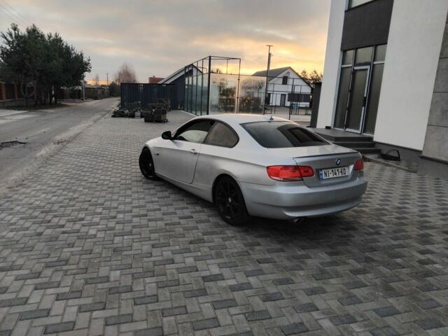 Серый БМВ 3 Серия, объемом двигателя 3 л и пробегом 198 тыс. км за 5500 $, фото 2 на Automoto.ua