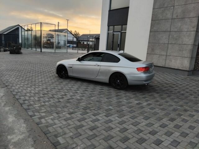 Серый БМВ 3 Серия, объемом двигателя 3 л и пробегом 198 тыс. км за 5500 $, фото 3 на Automoto.ua