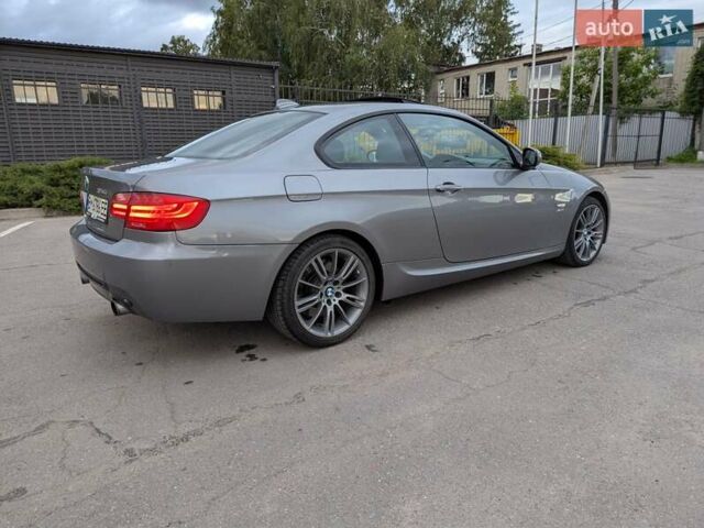 Серый БМВ 3 Серия, объемом двигателя 2.98 л и пробегом 225 тыс. км за 12300 $, фото 9 на Automoto.ua