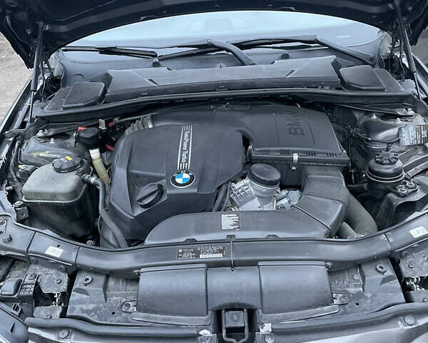 Серый БМВ 3 Серия, объемом двигателя 2.98 л и пробегом 168 тыс. км за 11700 $, фото 10 на Automoto.ua