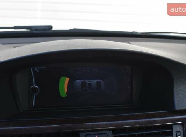 Серый БМВ 3 Серия, объемом двигателя 3 л и пробегом 132 тыс. км за 8400 $, фото 10 на Automoto.ua