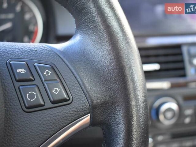 Серый БМВ 3 Серия, объемом двигателя 3 л и пробегом 132 тыс. км за 8400 $, фото 8 на Automoto.ua