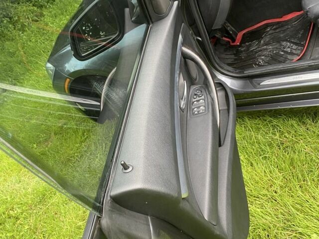 Сірий БМВ 3 Серія, об'ємом двигуна 2 л та пробігом 196 тис. км за 11999 $, фото 18 на Automoto.ua