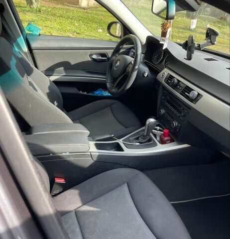 Серый БМВ 3 Серия, объемом двигателя 2 л и пробегом 160 тыс. км за 7800 $, фото 3 на Automoto.ua