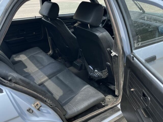 Сірий БМВ 3 Серія, об'ємом двигуна 2 л та пробігом 3 тис. км за 2000 $, фото 5 на Automoto.ua