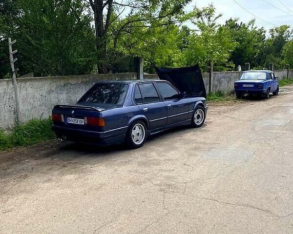 Серый БМВ 3 Серия, объемом двигателя 1.8 л и пробегом 269 тыс. км за 2400 $, фото 6 на Automoto.ua