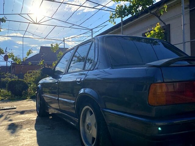 Сірий БМВ 3 Серія, об'ємом двигуна 1.8 л та пробігом 269 тис. км за 2900 $, фото 3 на Automoto.ua