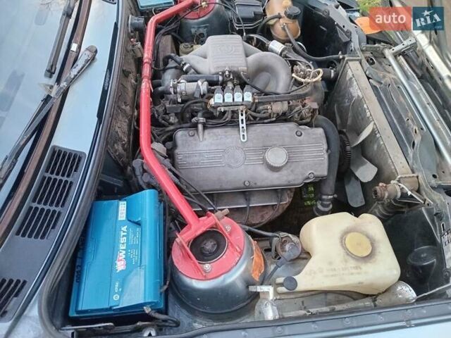 Сірий БМВ 3 Серія, об'ємом двигуна 1.78 л та пробігом 440 тис. км за 2000 $, фото 19 на Automoto.ua