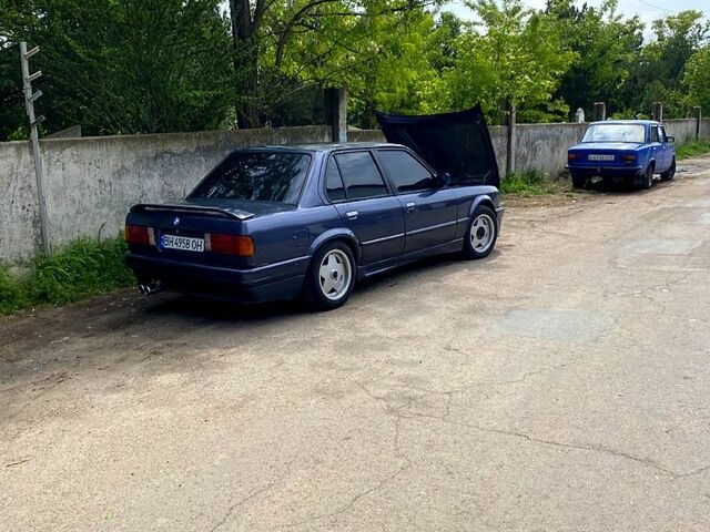 Сірий БМВ 3 Серія, об'ємом двигуна 1.8 л та пробігом 269 тис. км за 2900 $, фото 7 на Automoto.ua