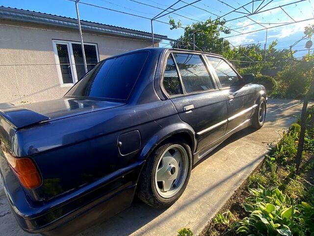 Сірий БМВ 3 Серія, об'ємом двигуна 1.8 л та пробігом 269 тис. км за 2900 $, фото 2 на Automoto.ua