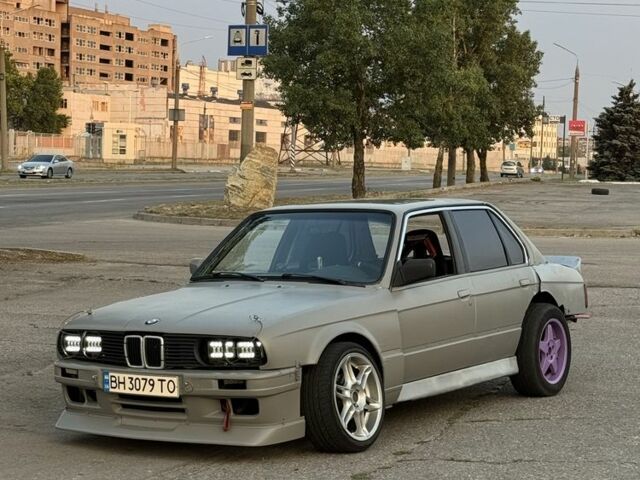 Серый БМВ 3 Серия, объемом двигателя 2.7 л и пробегом 10 тыс. км за 4500 $, фото 1 на Automoto.ua