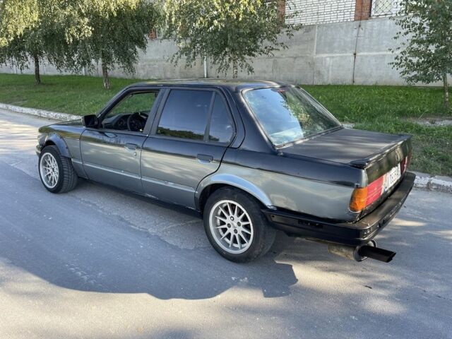 Серый БМВ 3 Серия, объемом двигателя 2 л и пробегом 10 тыс. км за 3000 $, фото 3 на Automoto.ua