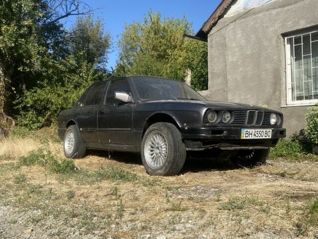 Серый БМВ 3 Серия, объемом двигателя 1.8 л и пробегом 999 тыс. км за 850 $, фото 2 на Automoto.ua