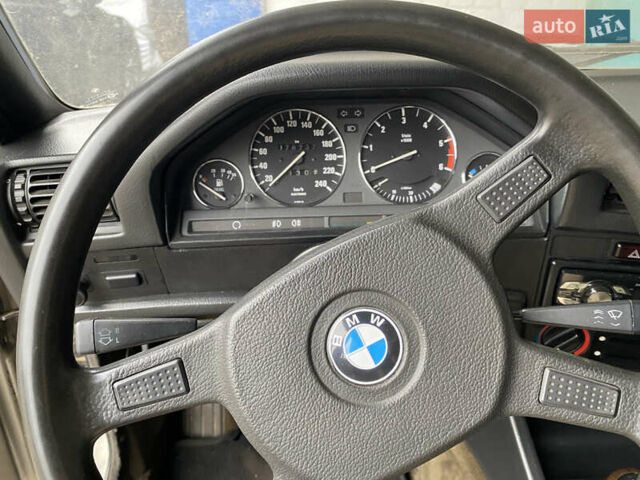 Сірий БМВ 3 Серія, об'ємом двигуна 2.44 л та пробігом 380 тис. км за 1700 $, фото 19 на Automoto.ua