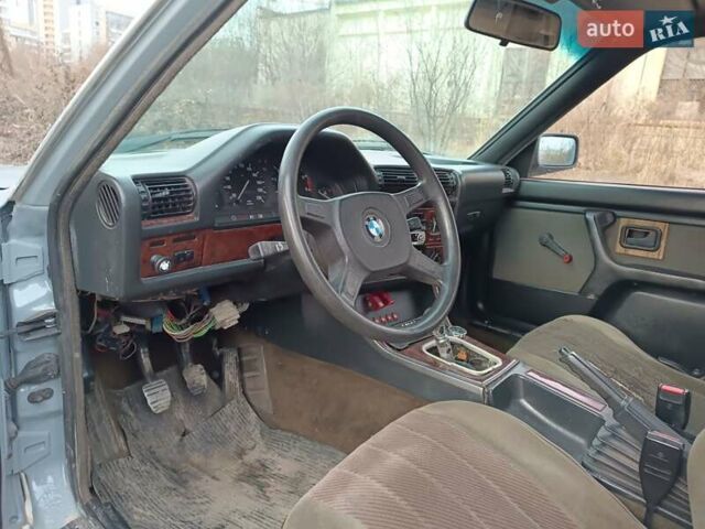 Сірий БМВ 3 Серія, об'ємом двигуна 2.4 л та пробігом 426 тис. км за 2500 $, фото 8 на Automoto.ua