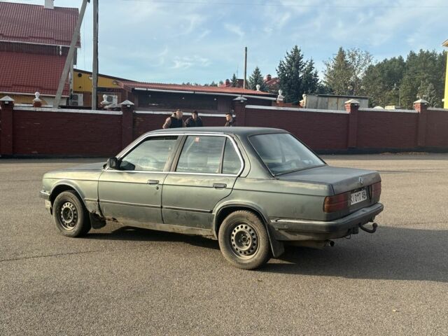 Серый БМВ 3 Серия, объемом двигателя 2.4 л и пробегом 500 тыс. км за 850 $, фото 5 на Automoto.ua