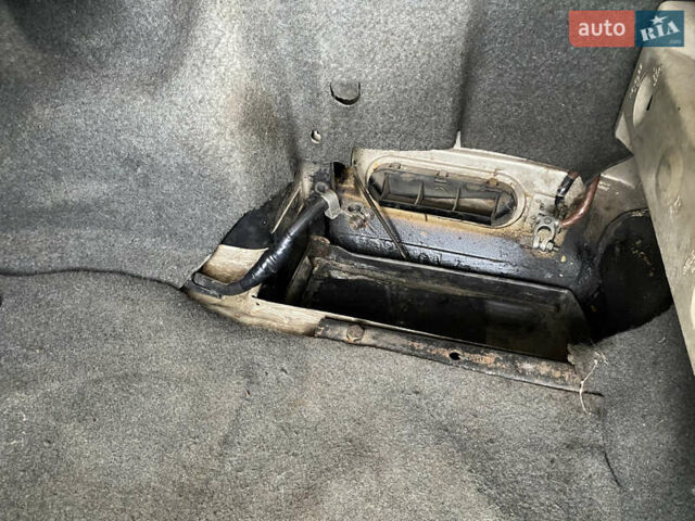 Сірий БМВ 3 Серія, об'ємом двигуна 2.44 л та пробігом 380 тис. км за 1700 $, фото 24 на Automoto.ua