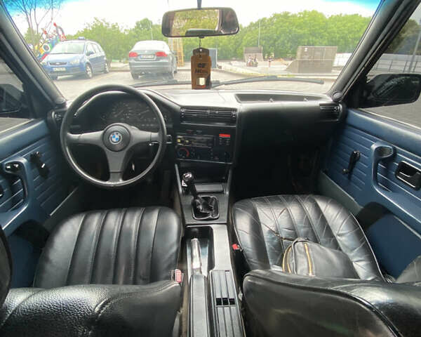 Серый БМВ 3 Серия, объемом двигателя 1.8 л и пробегом 50 тыс. км за 3000 $, фото 6 на Automoto.ua